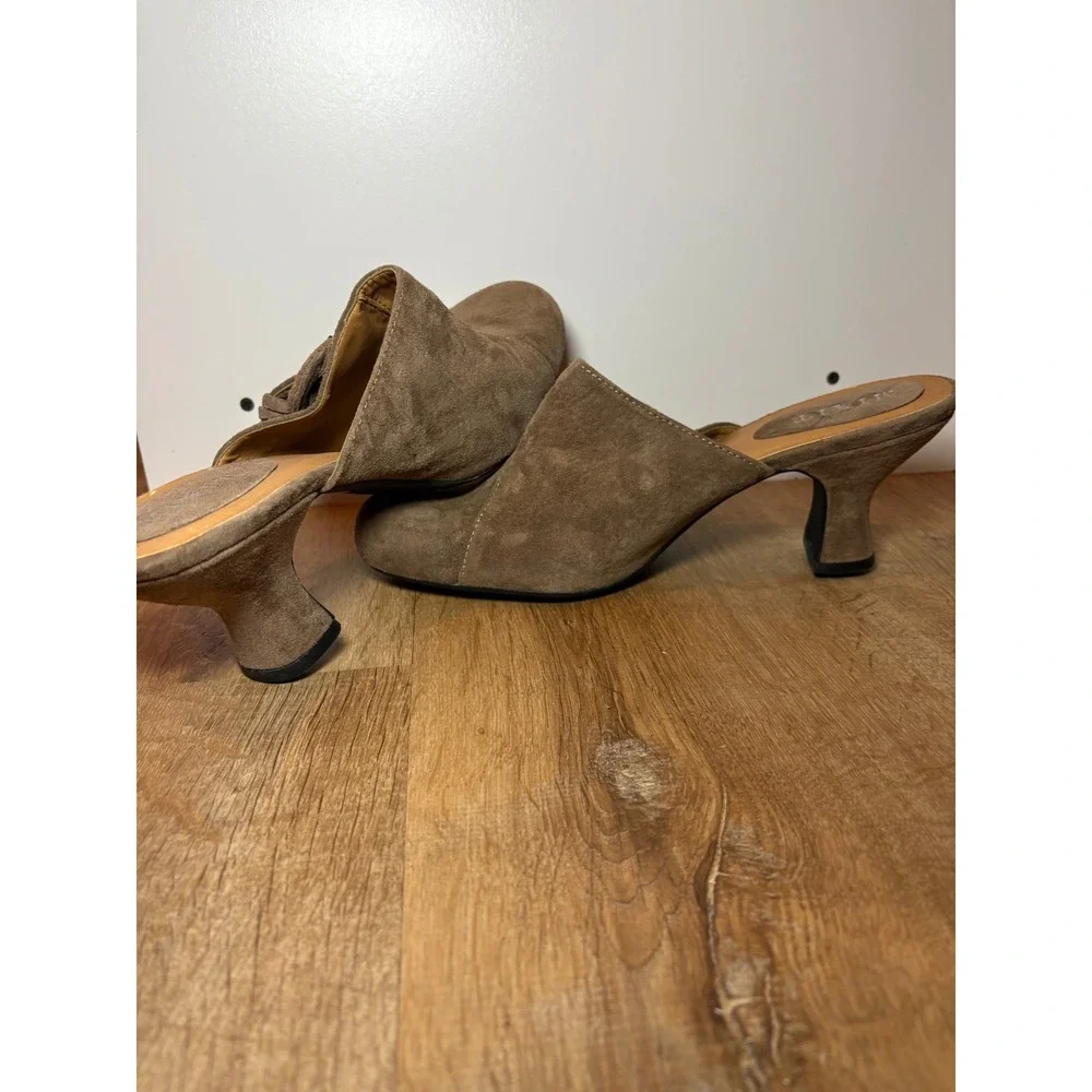 Mix It Suede Tan Leather Upper Mules Slip‎ On Heels Shoes Buckle Trim  9.5 M
